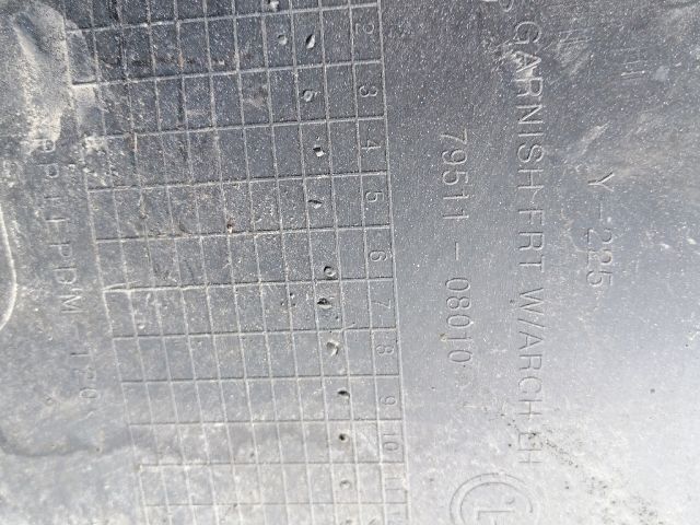 bontott SSANGYONG REXTON Bal első Sárvédő Szélesítő