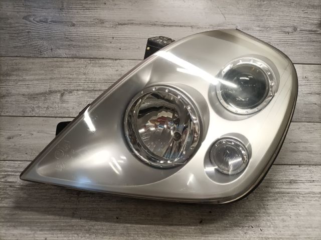 bontott SSANGYONG REXTON Bal Fényszóró