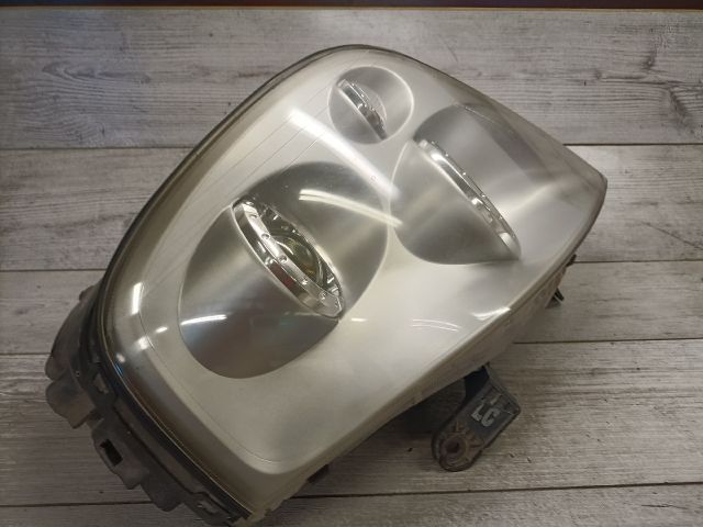 bontott SSANGYONG REXTON Bal Fényszóró