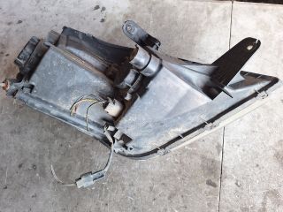 bontott SSANGYONG REXTON Bal Fényszóró