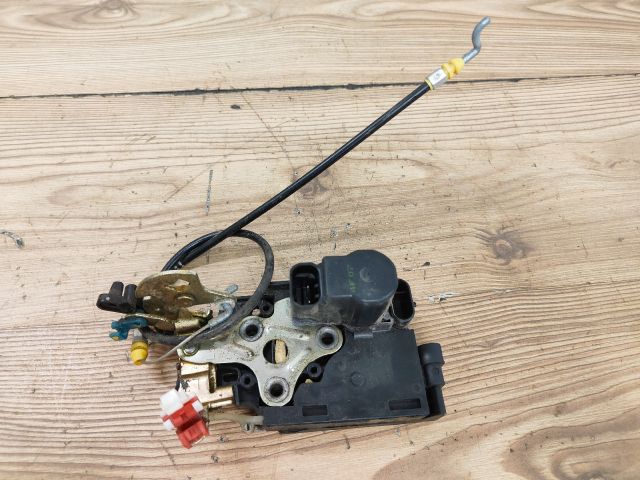 bontott SSANGYONG REXTON Bal hátsó Ajtózár