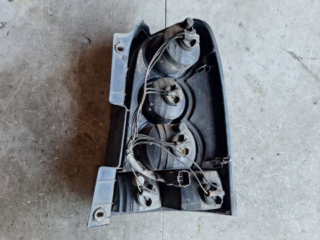 bontott SSANGYONG REXTON Bal Hátsó Lámpa