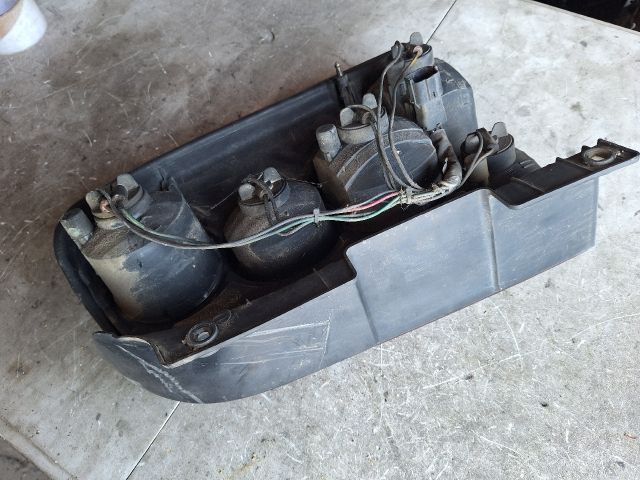 bontott SSANGYONG REXTON Bal Hátsó Lámpa