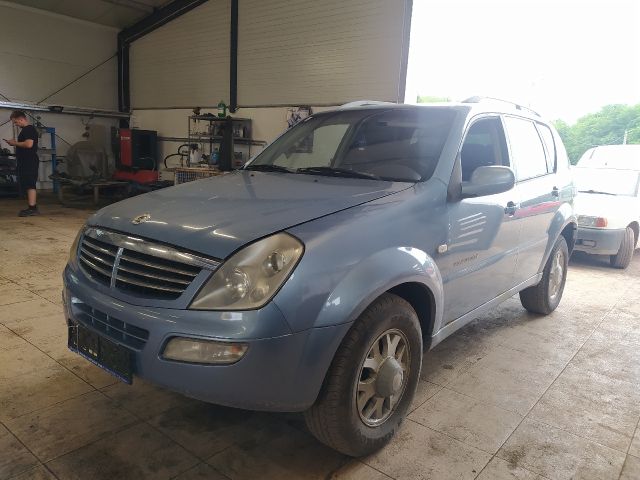 bontott SSANGYONG REXTON Bal hátsó Oldal Lökhárító Tartó (Műanyag)