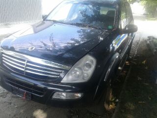 bontott SSANGYONG REXTON Bal hátsó Sárvédő