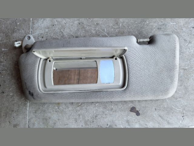 bontott SSANGYONG REXTON Bal Napellenző