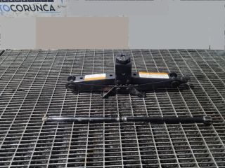 bontott SSANGYONG REXTON Emelő