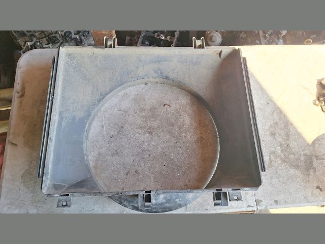 bontott SSANGYONG REXTON Hűtő Légterelő