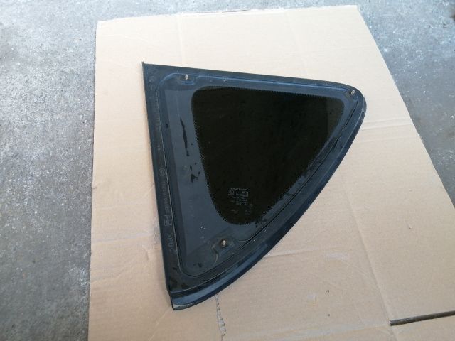 bontott SSANGYONG REXTON Jobb C Oszlop Oldalablak Üveg