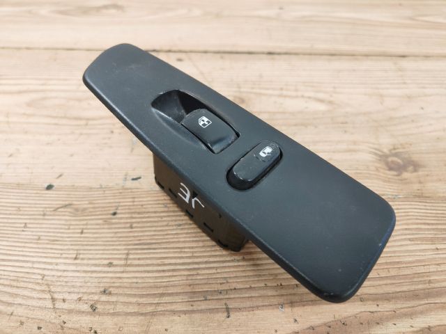 bontott SSANGYONG REXTON Jobb első Ablakemelő Kapcsoló