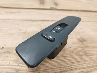 bontott SSANGYONG REXTON Jobb első Ablakemelő Kapcsoló