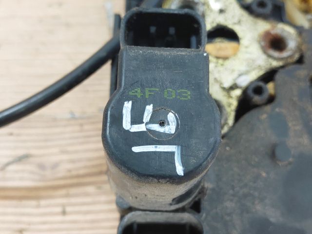 bontott SSANGYONG REXTON Jobb első Ajtózár