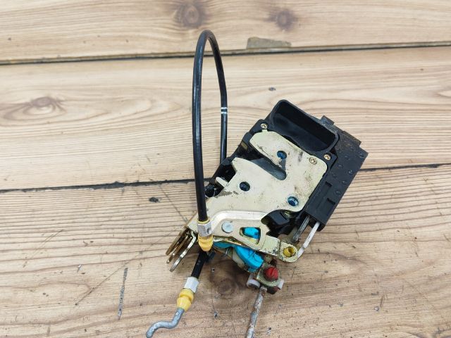 bontott SSANGYONG REXTON Jobb első Ajtózár