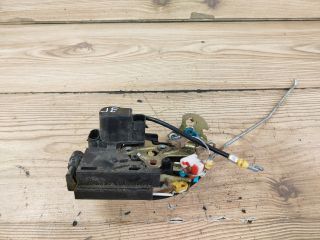 bontott SSANGYONG REXTON Jobb első Ajtózár