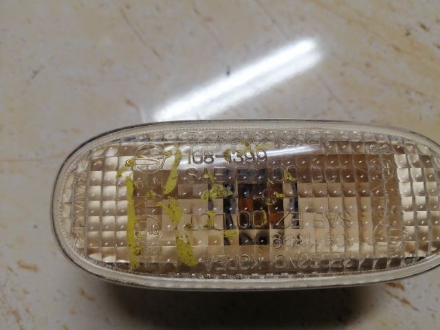 bontott SSANGYONG REXTON Jobb első Sárvédő Irányjelző