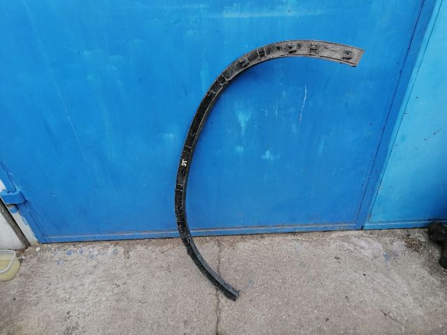 bontott SSANGYONG REXTON Jobb első Sárvédő Szélesítő