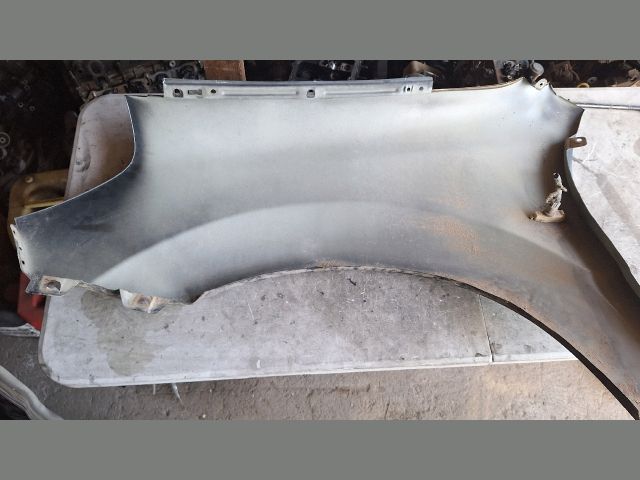 bontott SSANGYONG REXTON Jobb első Sárvédő