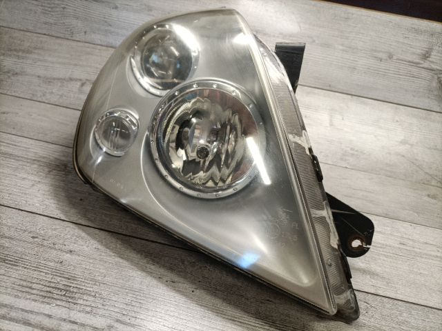 bontott SSANGYONG REXTON Jobb Fényszóró