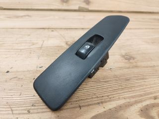 bontott SSANGYONG REXTON Jobb hátsó Ablakemelő Kapcsoló