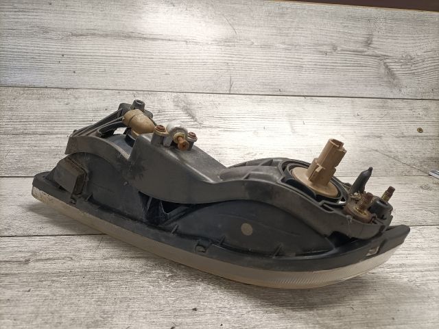 bontott SSANGYONG REXTON Jobb Ködfényszóró