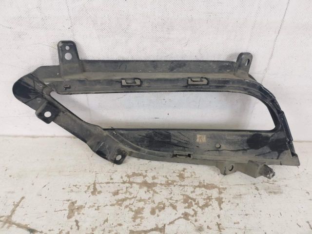 bontott SSANGYONG REXTON Jobb Ködlámpa Rács