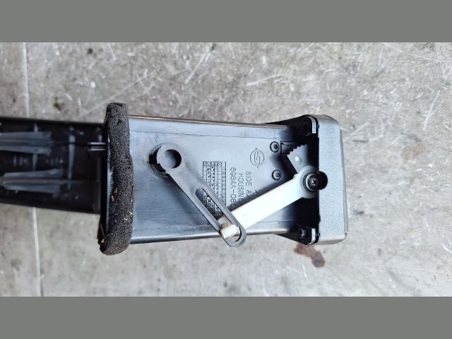 bontott SSANGYONG REXTON Jobb Szellőző