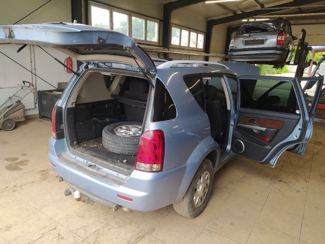 bontott SSANGYONG REXTON Jobb Tetősín
