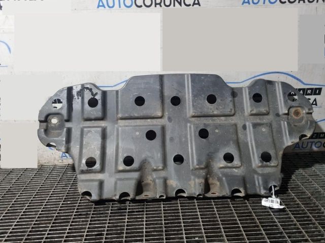 bontott SSANGYONG REXTON Kartervédő