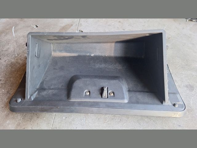 bontott SSANGYONG REXTON Kesztyűtartó Ajtó