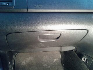 bontott SSANGYONG REXTON Kesztyűtartó Ajtó