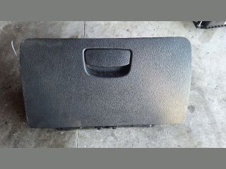 bontott SSANGYONG REXTON Kesztyűtartó Ajtó