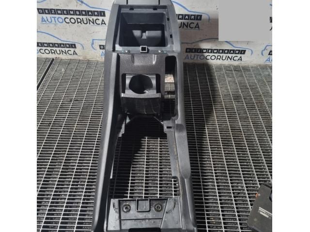 bontott SSANGYONG REXTON Könyöklő