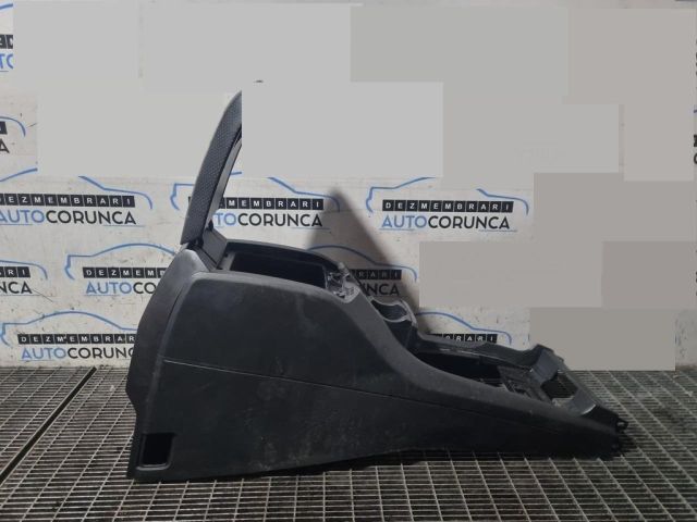 bontott SSANGYONG REXTON Könyöklő