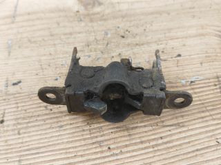 bontott SSANGYONG REXTON Motorháztető Zárszerkezet