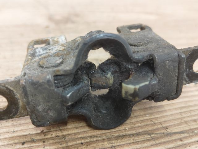 bontott SSANGYONG REXTON Motorháztető Zárszerkezet