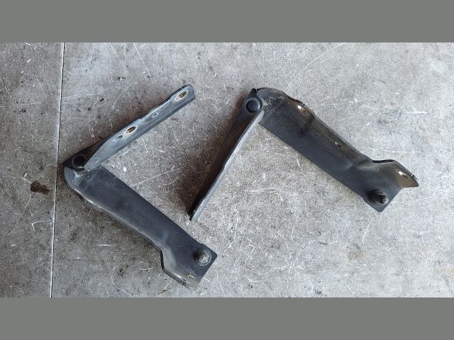 bontott SSANGYONG REXTON Motorháztető Zsanér Pár