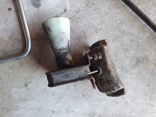 bontott SSANGYONG REXTON Pótkerék Tartó