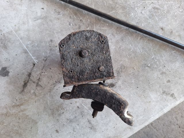 bontott SSANGYONG REXTON Pótkerék Tartó