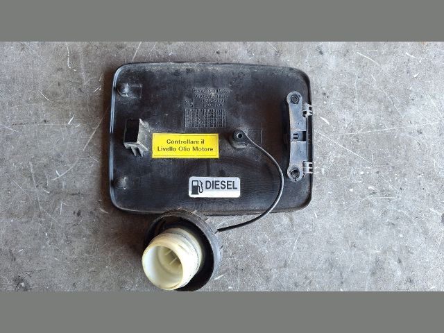 bontott SSANGYONG REXTON Tankajtó