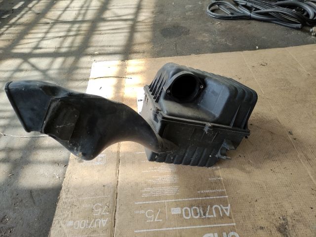 bontott SSANGYONG RODIUS Légszűrő Ház