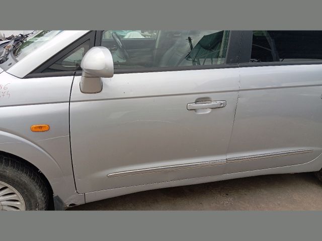 bontott SSANGYONG RODIUS Bal első Ajtó (Részeivel)