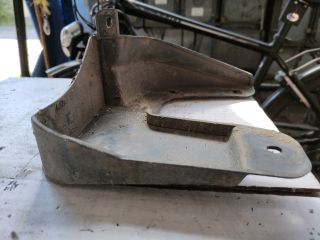 bontott SSANGYONG RODIUS Bal első Sárvédő Szélesítő