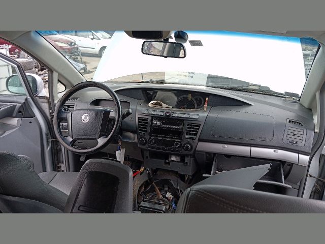 bontott SSANGYONG RODIUS Biztosítéktábla Utastér