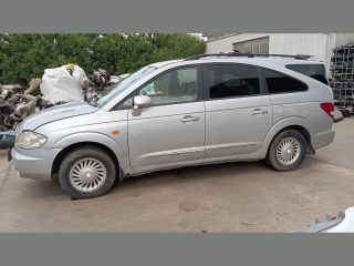 bontott SSANGYONG RODIUS Hátsó Lökhárító (Részeivel)