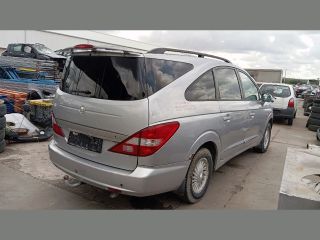 bontott SSANGYONG RODIUS Hátsó Lökhárító (Részeivel)