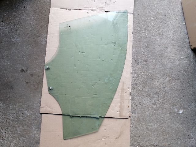 bontott SSANGYONG RODIUS Jobb első Ablak