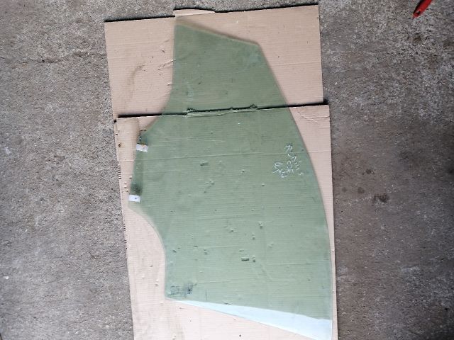 bontott SSANGYONG RODIUS Jobb első Ablak