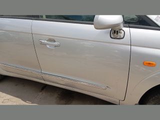 bontott SSANGYONG RODIUS Jobb első Ajtó (Részeivel)