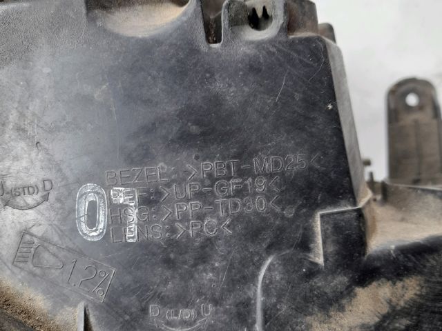 bontott SSANGYONG RODIUS Jobb Fényszóró