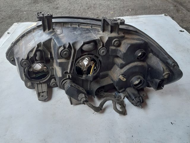 bontott SSANGYONG RODIUS Jobb Fényszóró